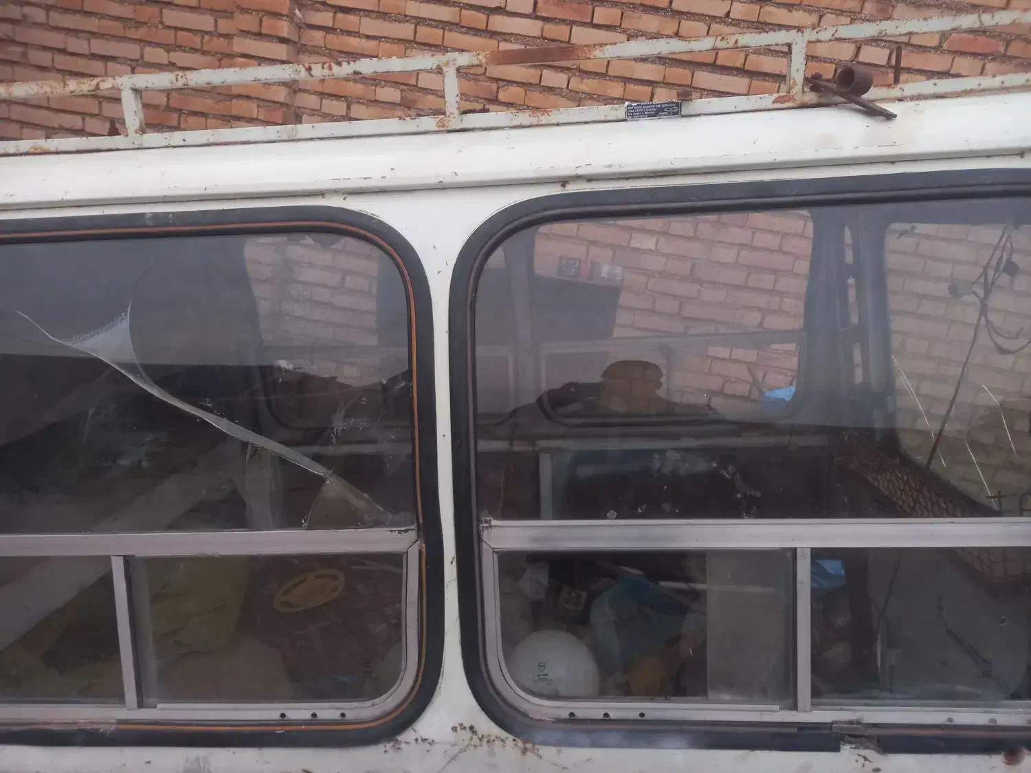 اتاق درب دار شیشه خور پیکان بار|قطعات یدکی و لوازم جانبی|گتوند, |دیوار