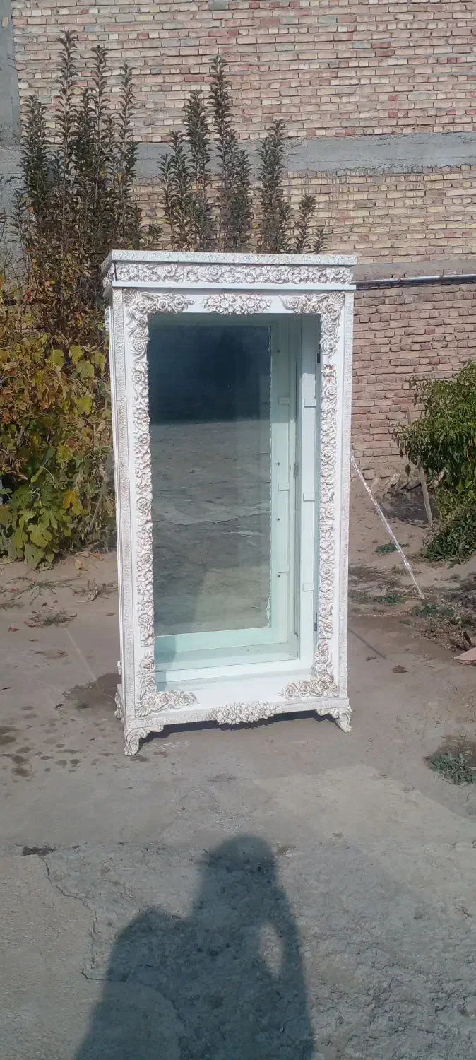 بوفه کاملا سالم و نو|بوفه، ویترین، کنسول|سلماس, |دیوار