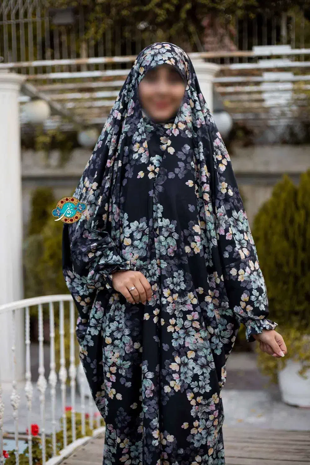 چادر میزبان و نماز|لباس|دورود, |دیوار