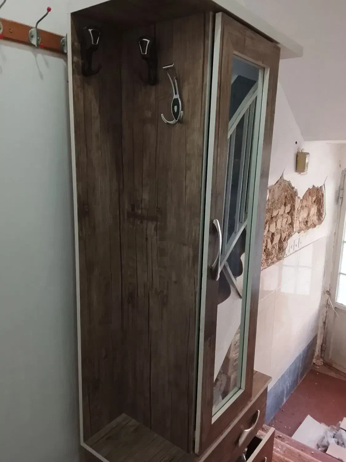 کمد و جا لباسی و پنکه خراب|جاکفشی، کمد، دراور|قم, نخودی|دیوار