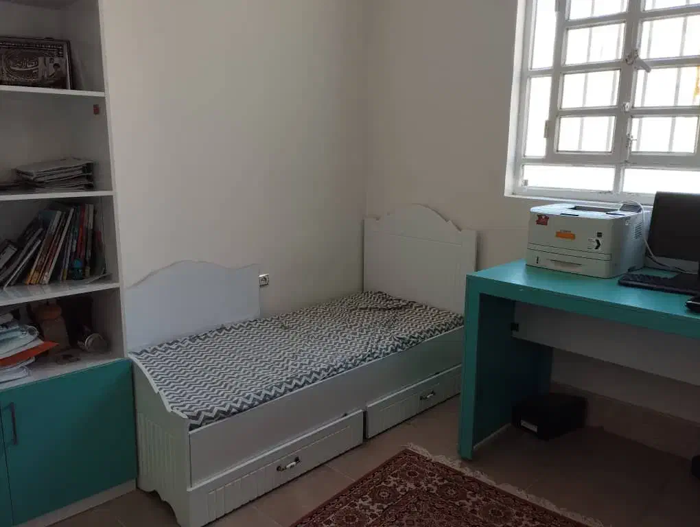 تخت نوجوان ۲عدد|تخت و سرویس خواب|خرم‌آباد, |دیوار