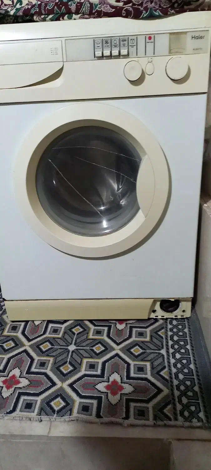 تلوزیون ۳۹ سامسونگ اصل در حد ۴۲ و لباسشویی حایر|تلویزیون و پروژکتور|پارس‌آباد, |دیوار