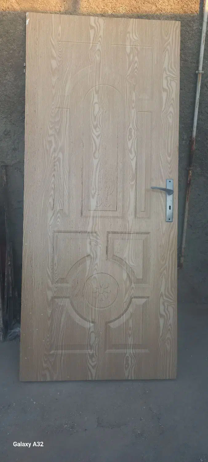 در چوبی اتاق|مصالح و تجهیزات ساختمان|حمیل, |دیوار