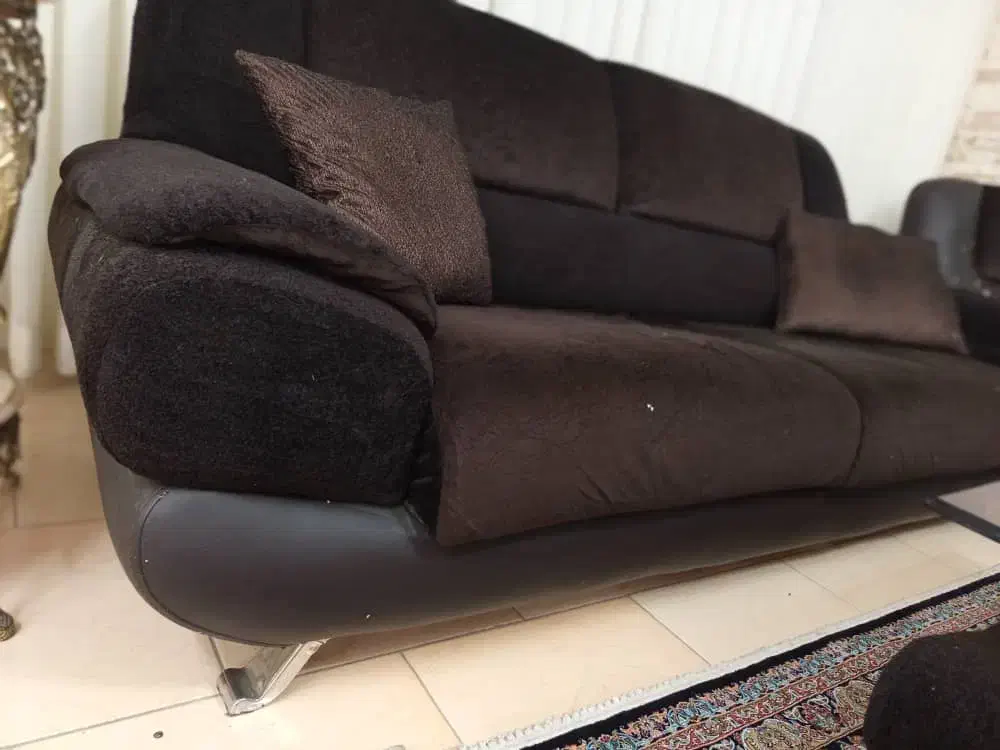 مبل ۴ نفره با جلو مبلی سالم و تمیز بدون فرو رفتگی|مبلمان خانگی و میز عسلی|کلاردشت, |دیوار