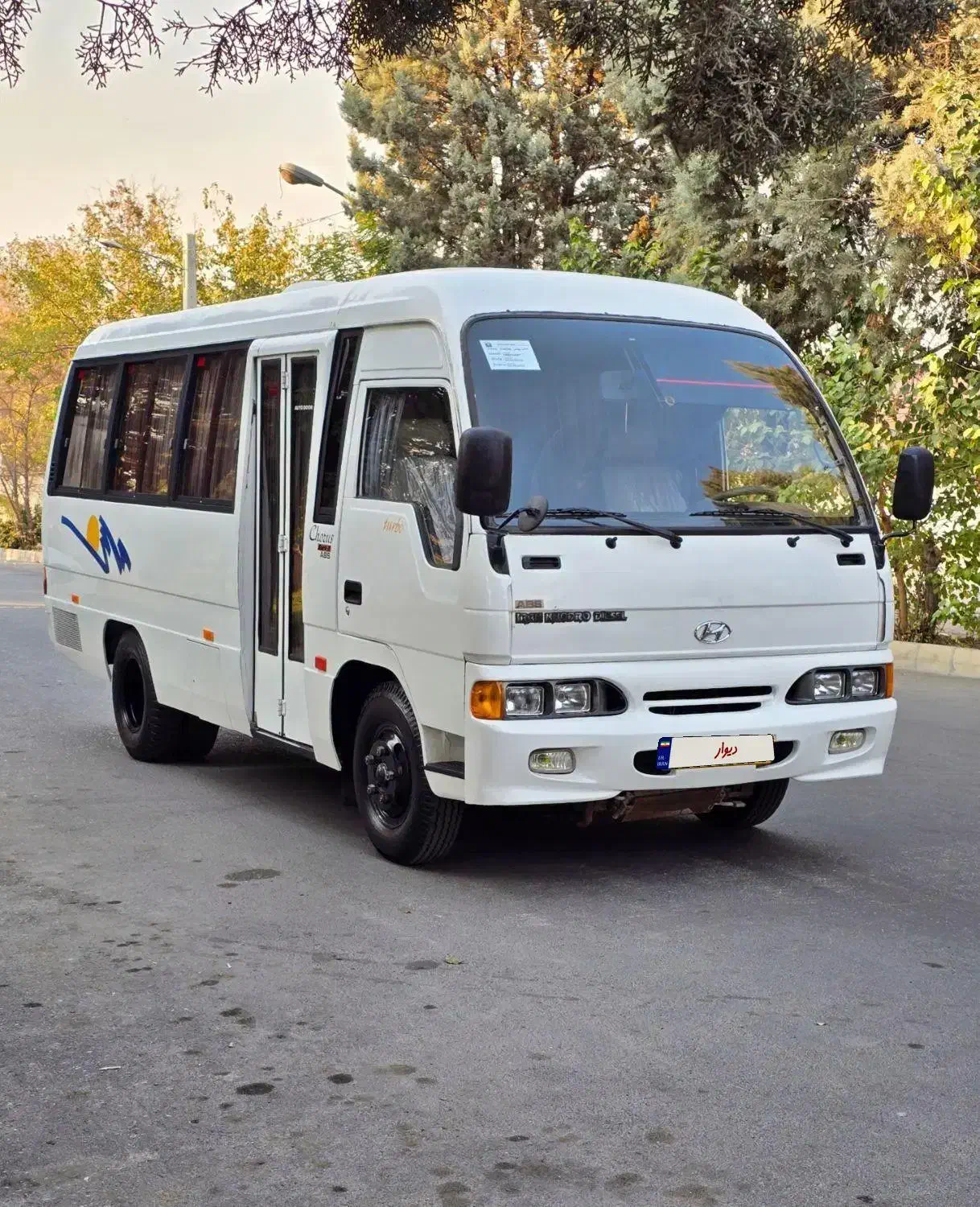 مینی بوس‌هیوندامزایده‌ای88|خودرو سنگین|تهران, فرودگاه مهرآباد|دیوار