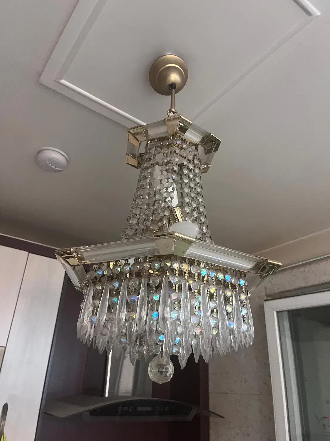 فروش 2 عدد لوستر و 2 عدد چراغ آویز|لوستر و چراغ آویز|تهران, منیریه|دیوار