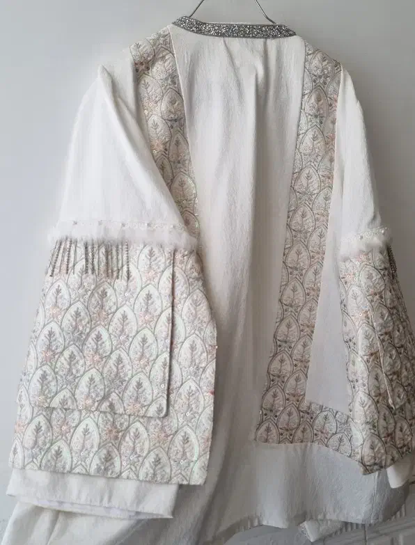 مانتا|لباس|خرم‌آباد, |دیوار