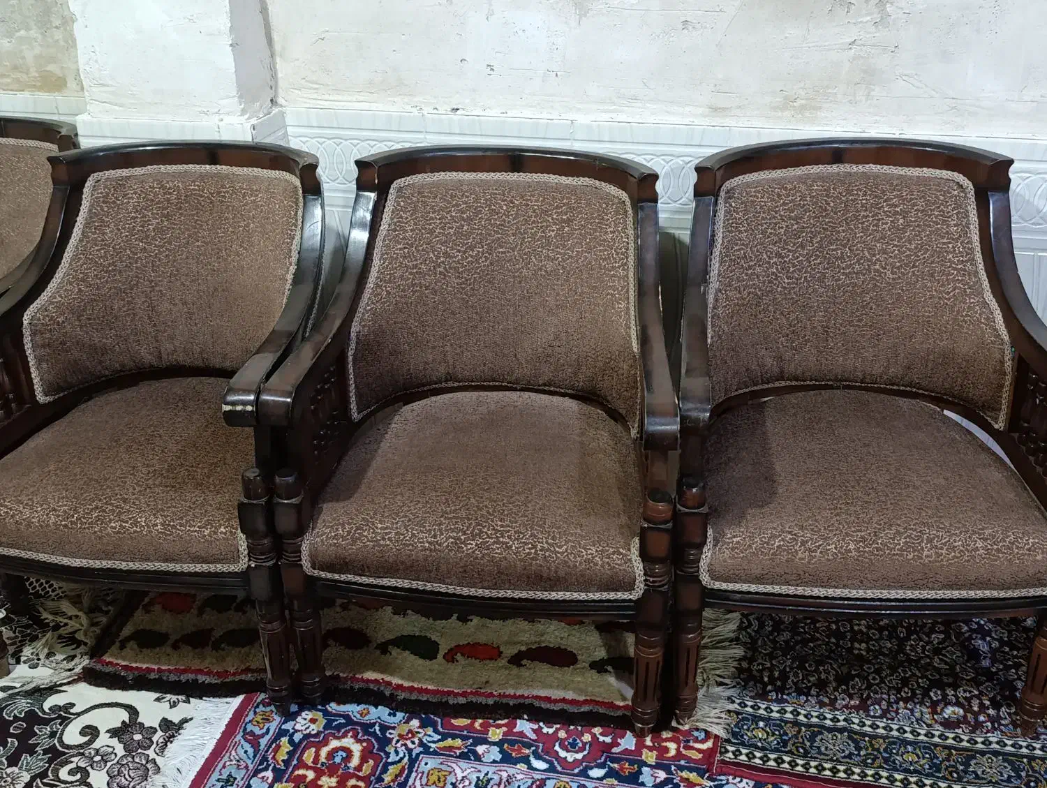 مبل|مبلمان خانگی و میز عسلی|لردگان, |دیوار