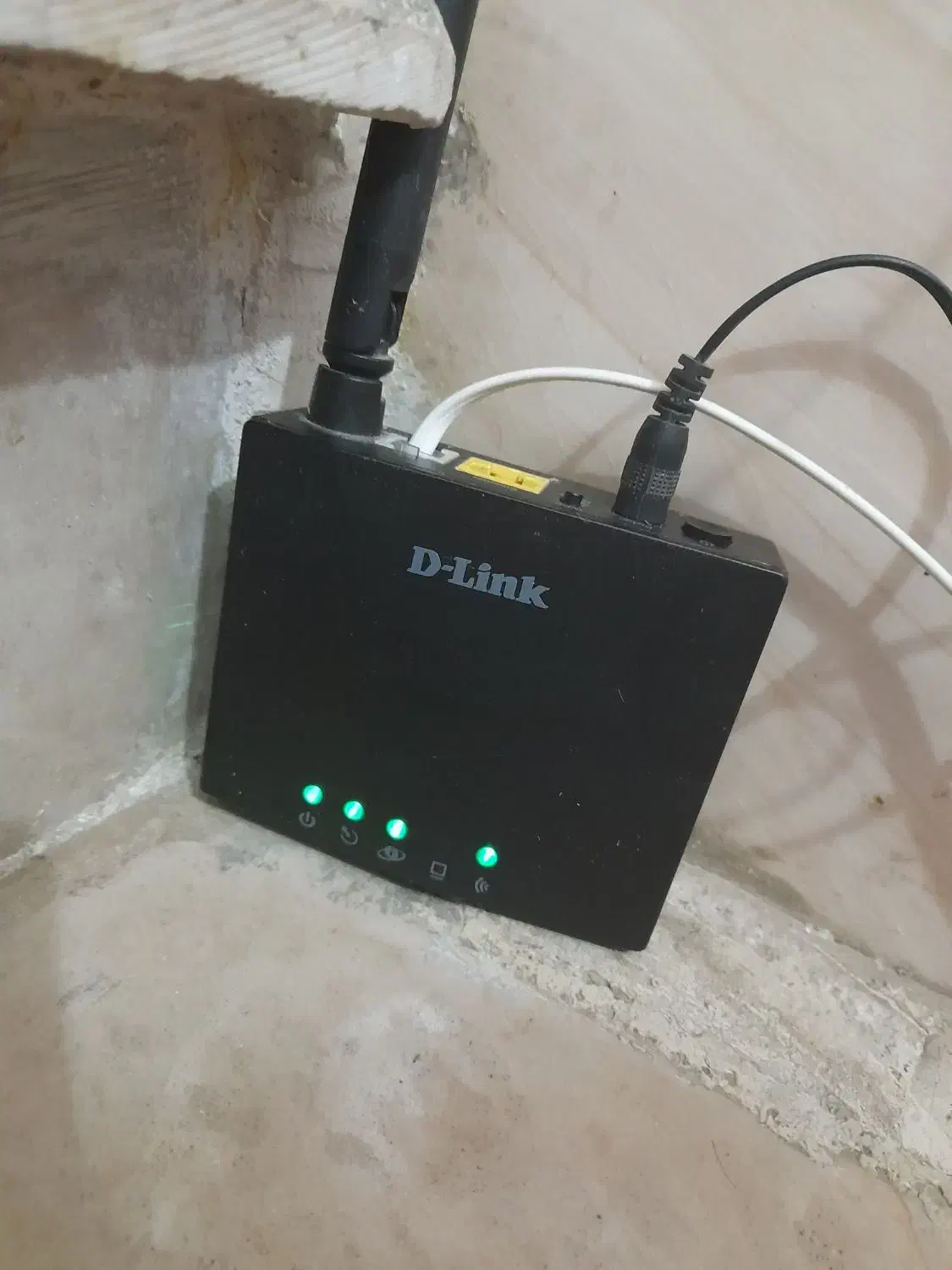 مودم وای فای|مودم و تجهیزات شبکه|بروجرد, |دیوار