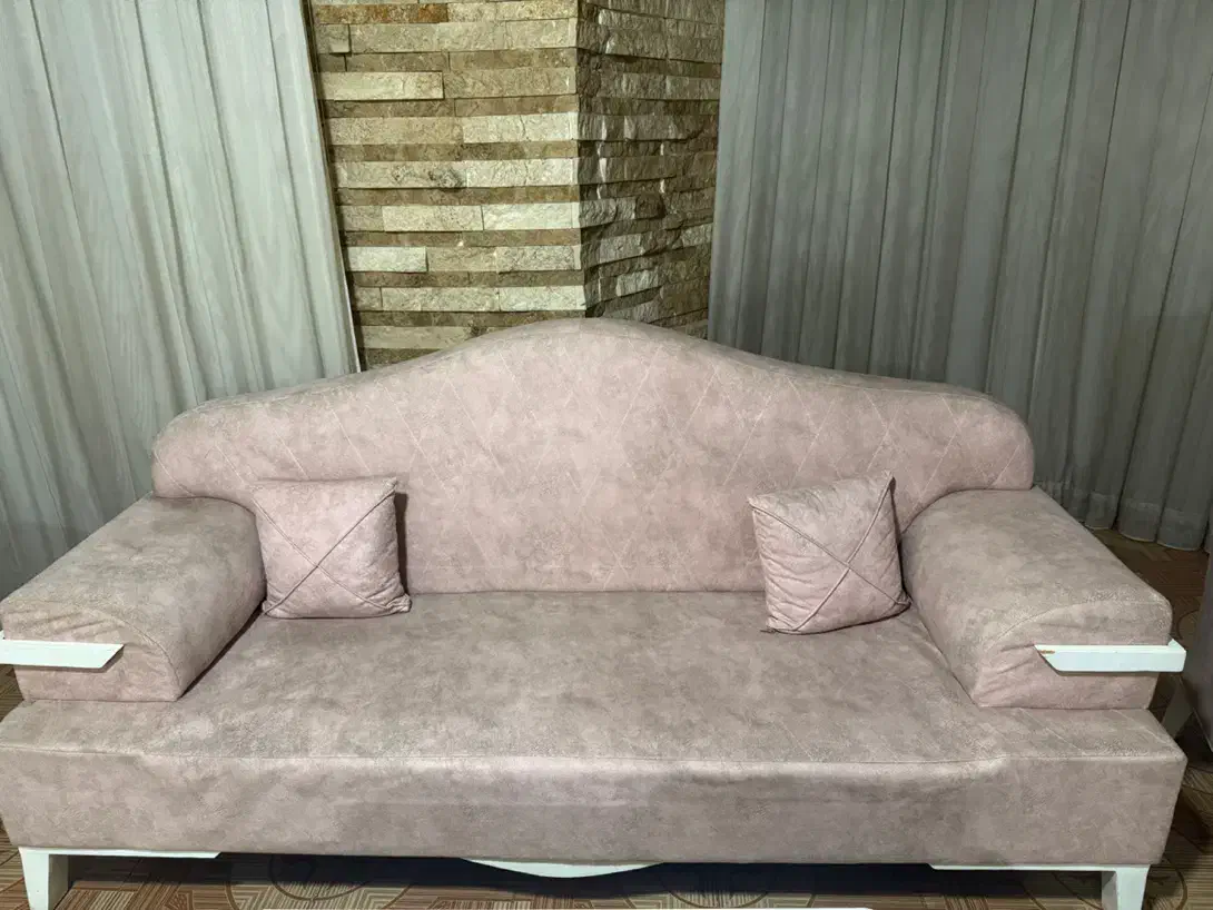 مبل ۷ نفره (در حد نو) + میز ناهار خوری ۴ نفره|مبلمان خانگی و میز عسلی|ساری, |دیوار