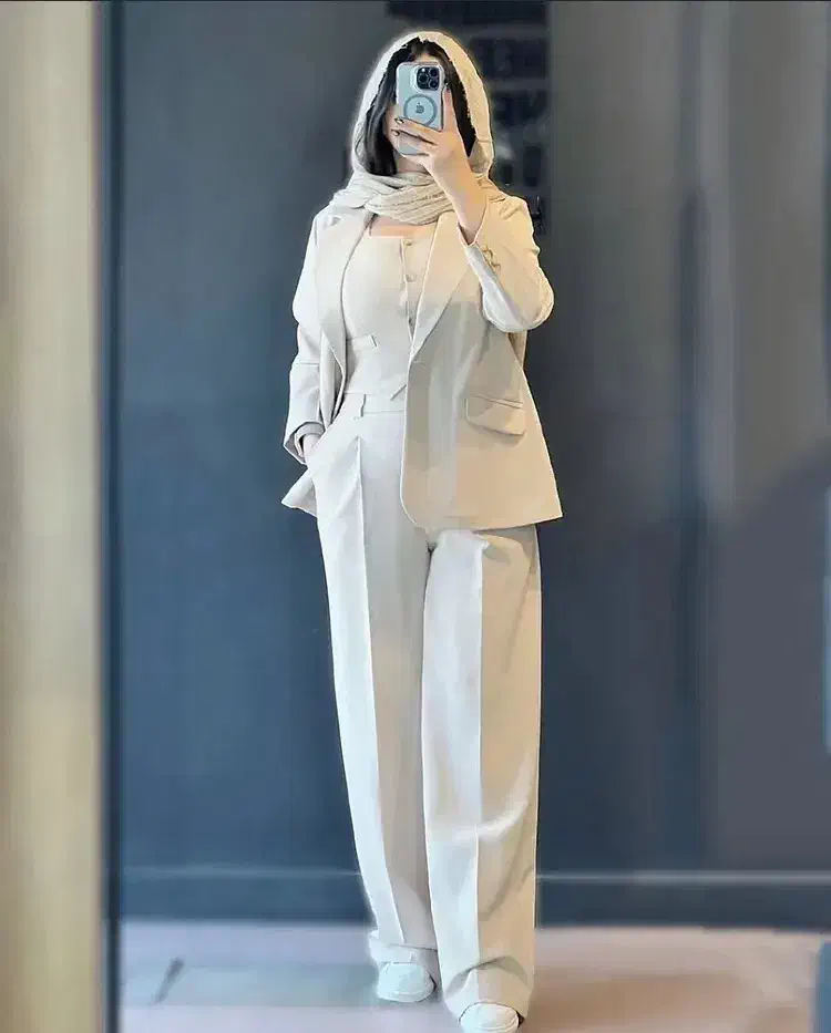 لباس زنانه|لباس|نجف‌آباد, جامی|دیوار