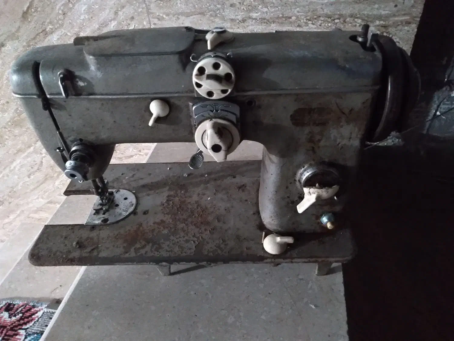 چرخ خیاطی|چرخ خیاطی و ریسندگی|رشت, اسماعیل آباد|دیوار