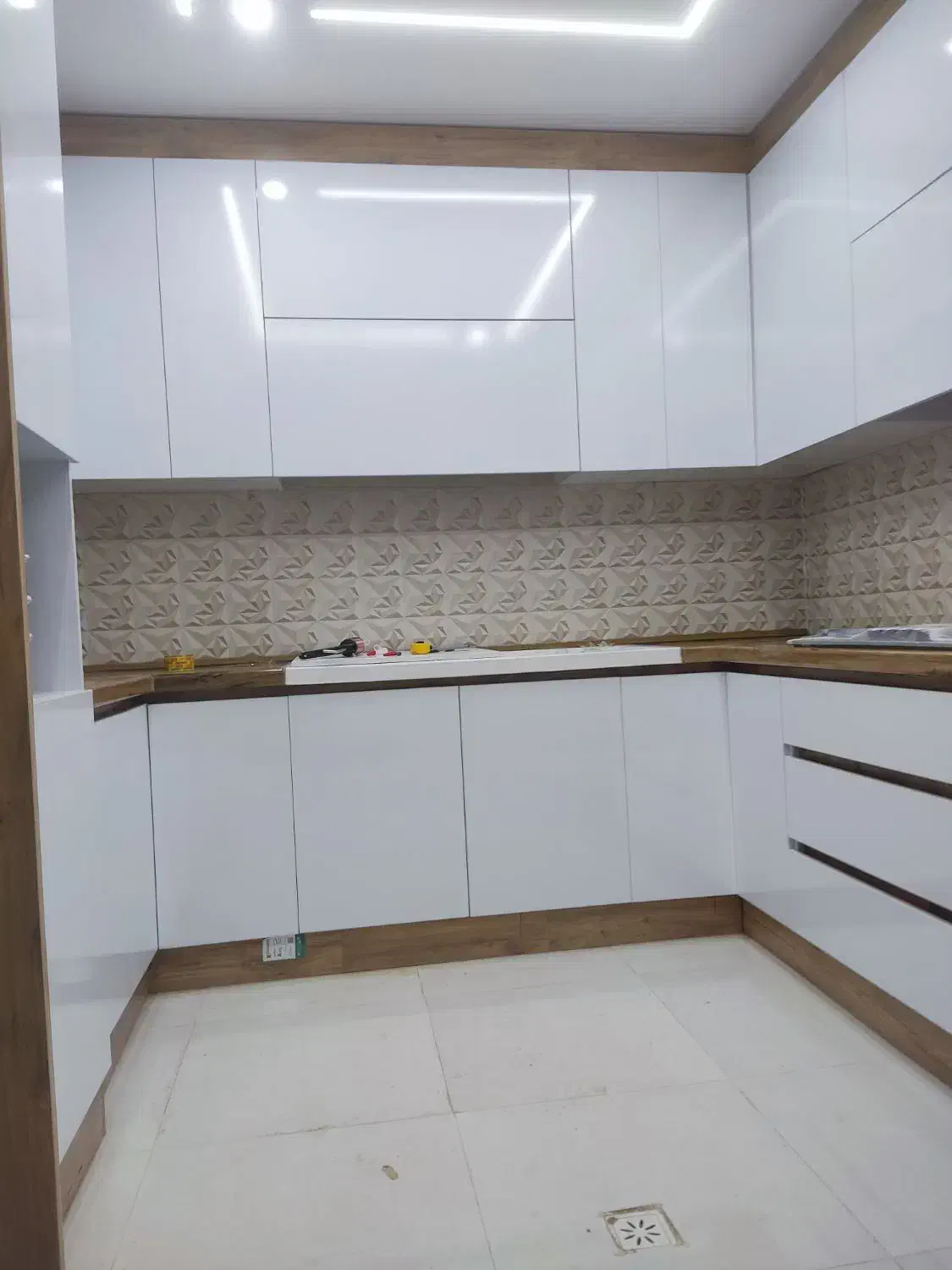 کابینت کمد دیواری (30 درصد نقد الباقی ۵ قسط )|خدمات پیشه و مهارت|زنجان, |دیوار