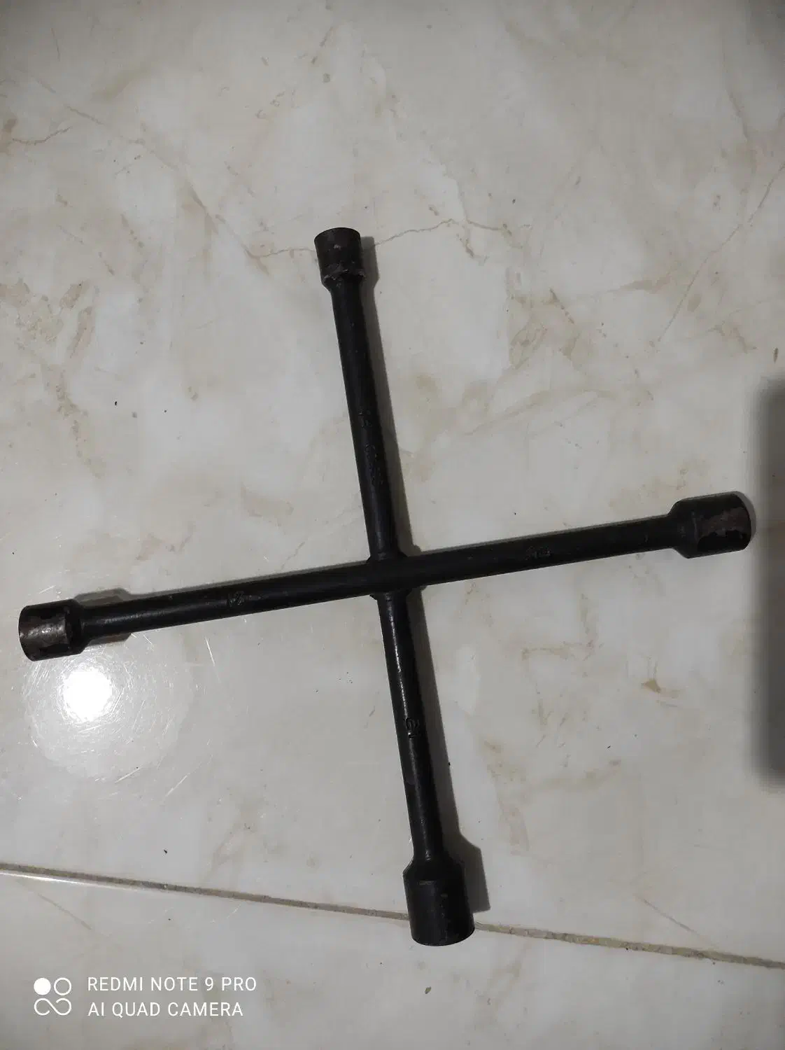 آچار چرخ ماشین|قطعات یدکی و لوازم جانبی|پاکدشت, پاکدشت (مامازند)|دیوار