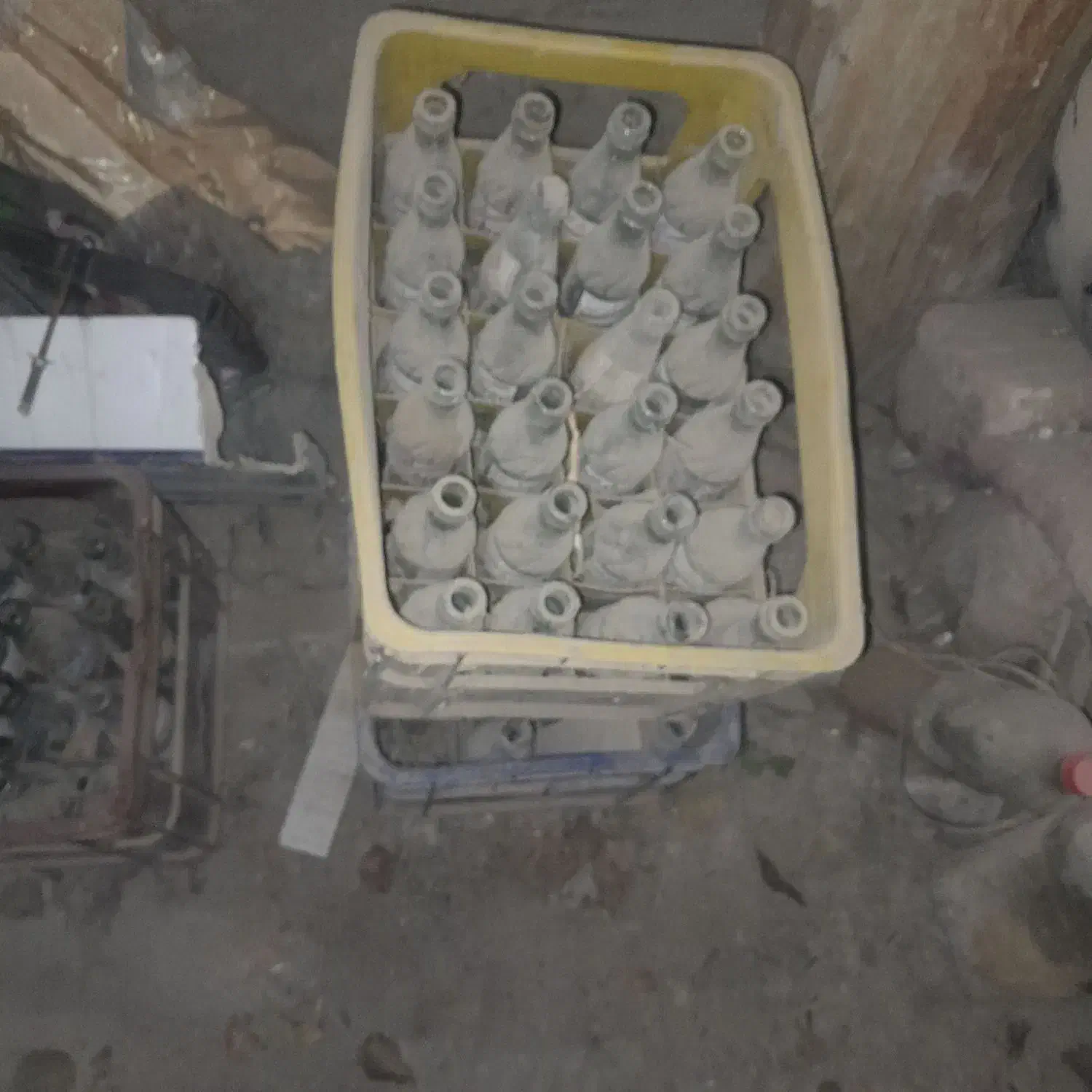 شیشه نوشابه ۴ جعبه|ظروف نگهدارنده، پلاستیکی، یکبارمصرف|سراب, |دیوار