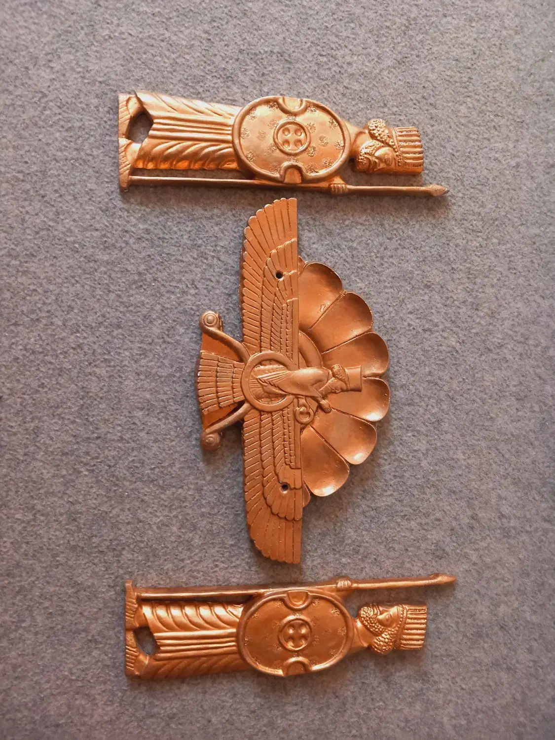 دیوارکوب وسطی پلی استردوتاسربازگچی|مجسمه، تندیس، ماکت|بروجرد, |دیوار