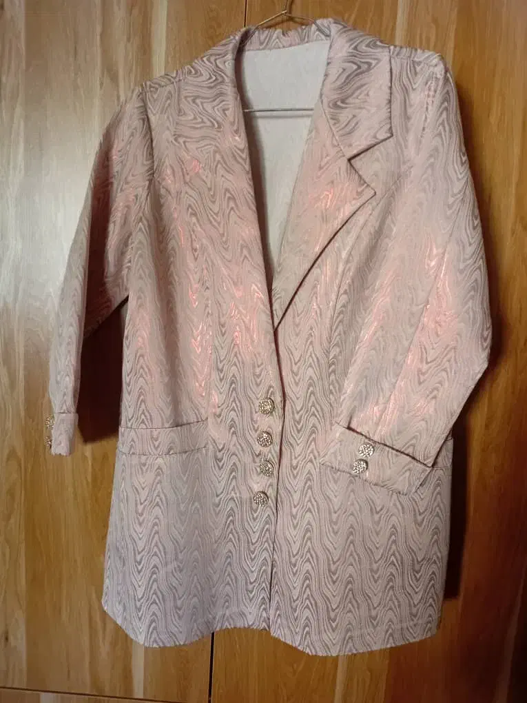 فروشی نو نواصلا استفاده نشده|لباس|کلارآباد, |دیوار