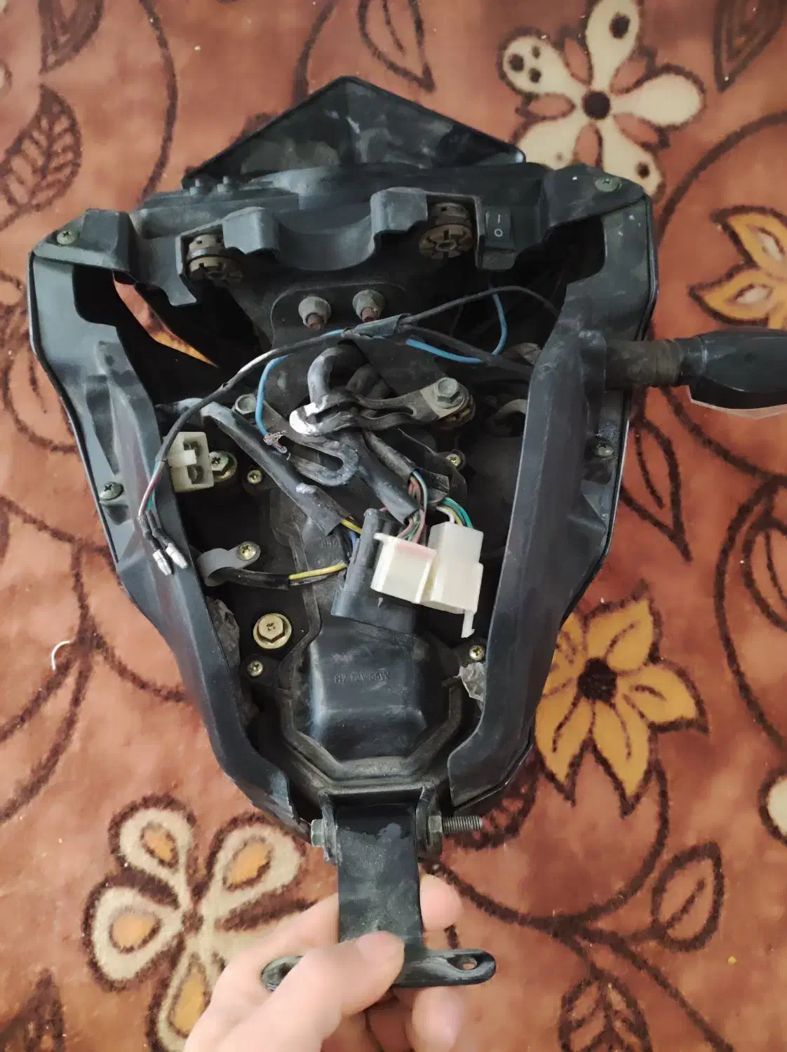 کیلومترو چراغ جلو بنلی|قطعات یدکی و لوازم جانبی|هشتگرد, هشتگرد قدیم|دیوار