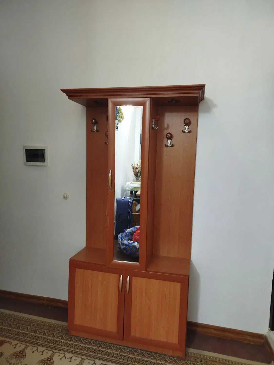 چوب لباسی و جاکفشی|جاکفشی، کمد، دراور|قم, زنبیل آباد|دیوار