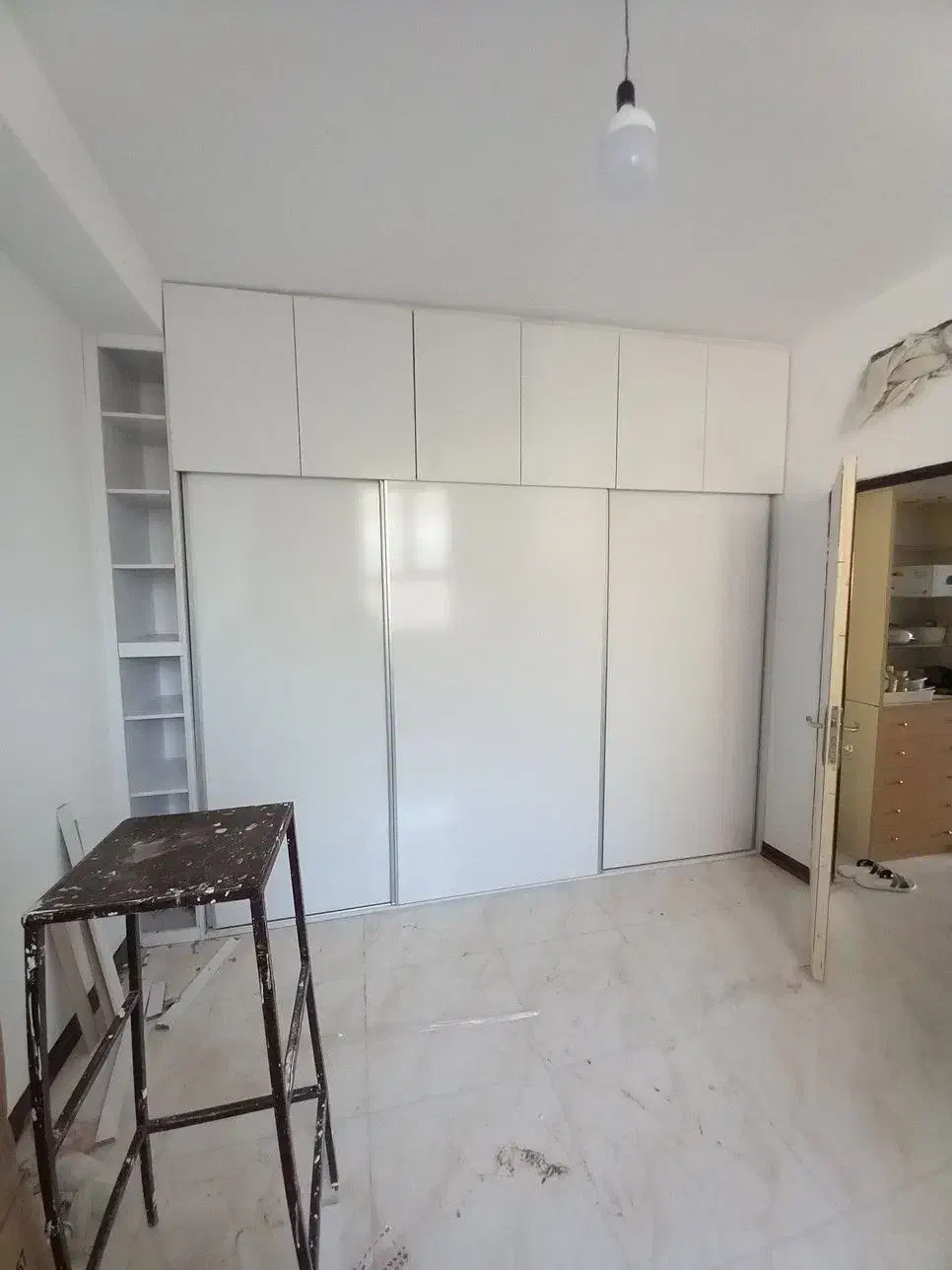 ساخت کمد دیواری مدرن اقساطی|جاکفشی، کمد، دراور|کرج, اصفهانیها|دیوار