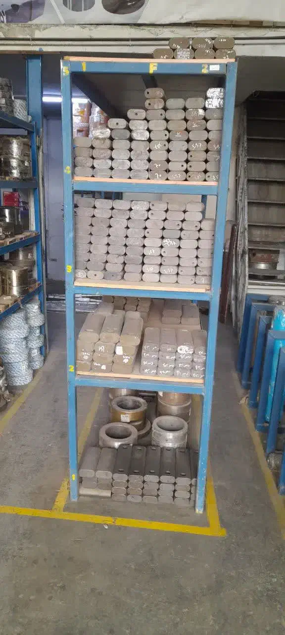 فروش پین و بوش باکت و بوم بیل مکانیکی|ماشین‌آلات صنعتی|سیرجان, |دیوار