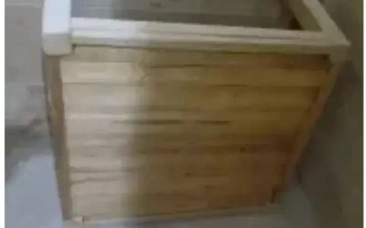 کرسی قدیمی|بخاری، هیتر، شومینه|دماوند, گیلاوند|دیوار