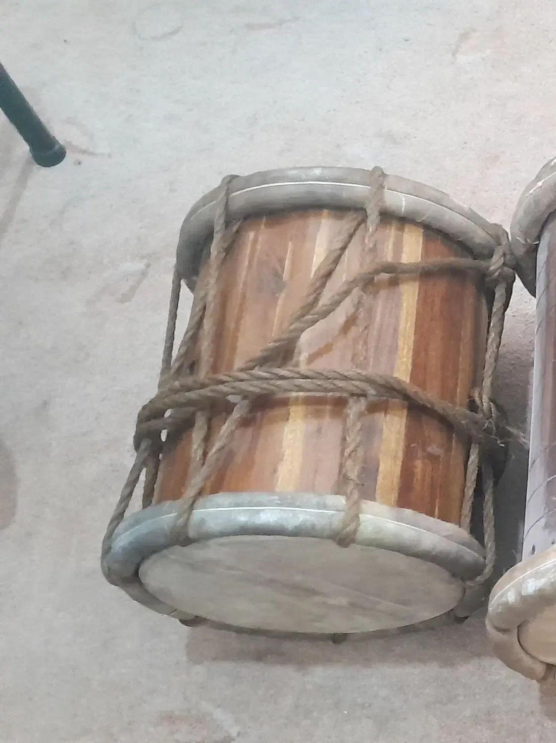 دمام چوب سرخ|درام و پرکاشن|خورموج, |دیوار