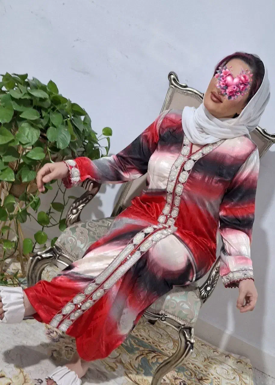 عبای خلیجی|لباس|اهواز, زندوکیلی|دیوار