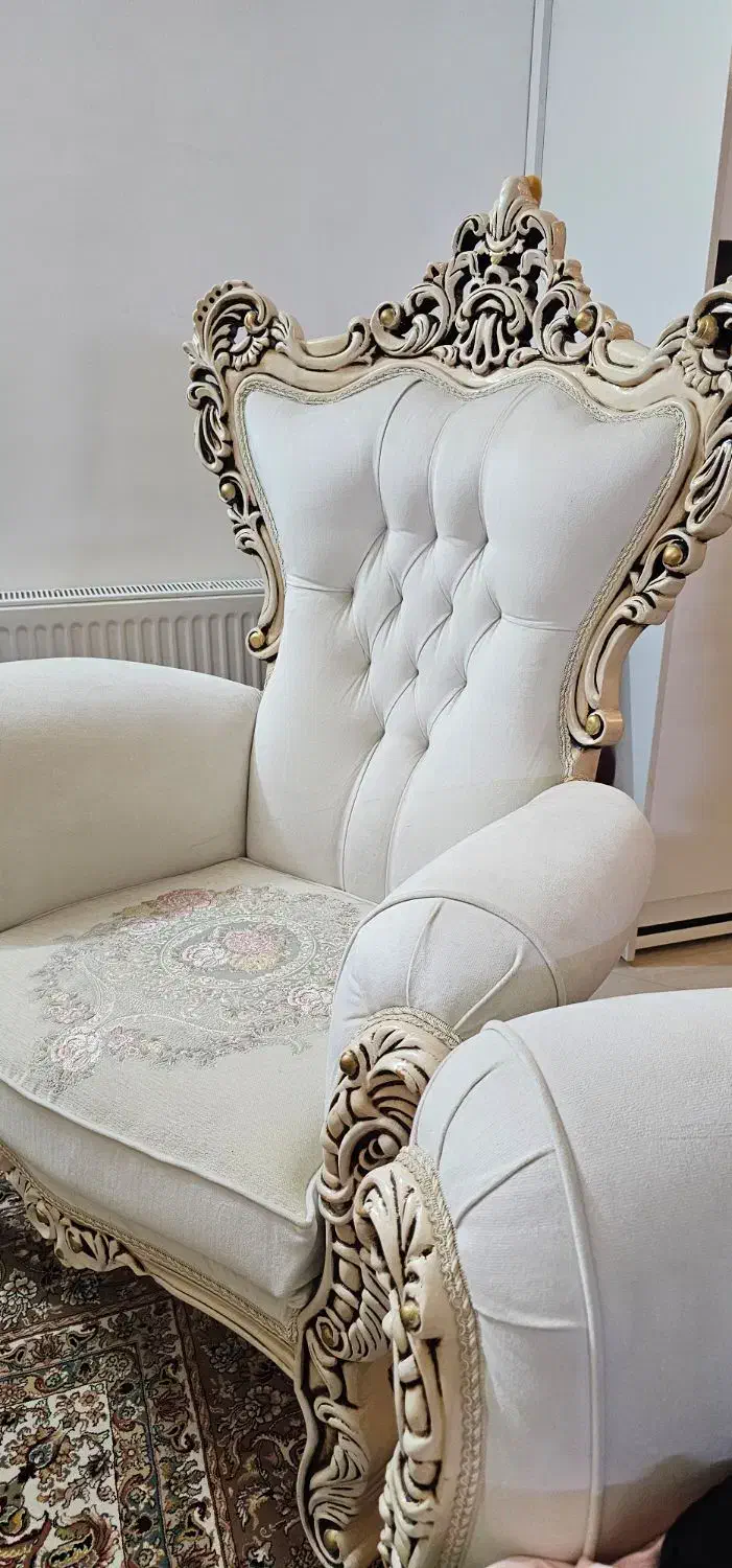 مبل سلطنتی ۹ نفره همراه با میز|مبلمان خانگی و میز عسلی|نیشابور, شهرک بهداری|دیوار