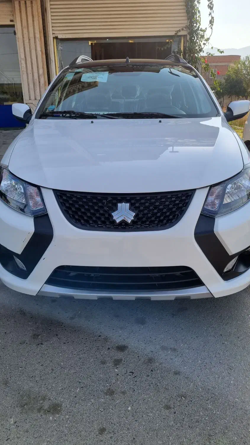 کوئیک R سقف مشکی درجه یک بشرط۱۴۰۲|خودرو سواری و وانت|آزادشهر, |دیوار