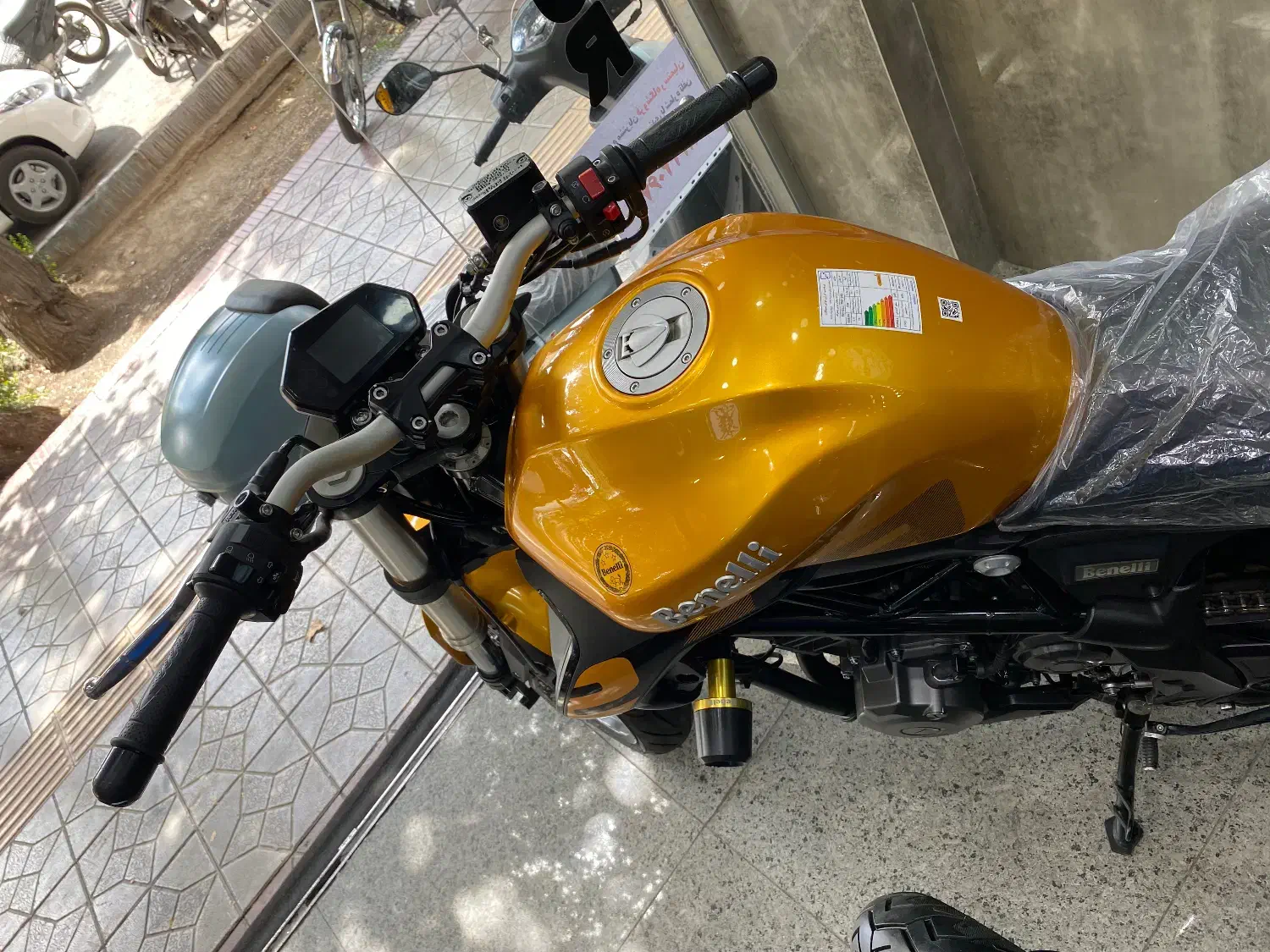 بنلی ۳۰۰ دو سیلندر در حد صفر|موتورسیکلت|اصفهان, عسگریه|دیوار