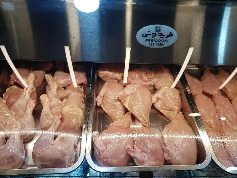 مرغ کار ساده|استخدام خدمات فروشگاه و رستوران|تهران, چیذر|دیوار