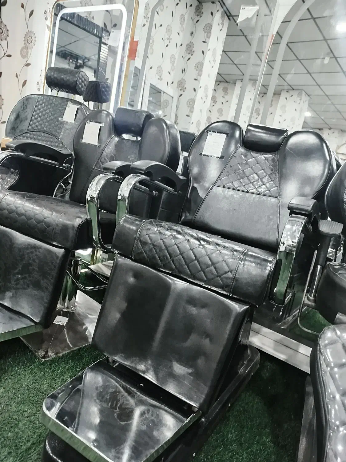 صندلی اصلاح کادوس معمولی و پدالی زرکالا|آرایشگاه و سالن‌های زیبایی|یاسوج, |دیوار