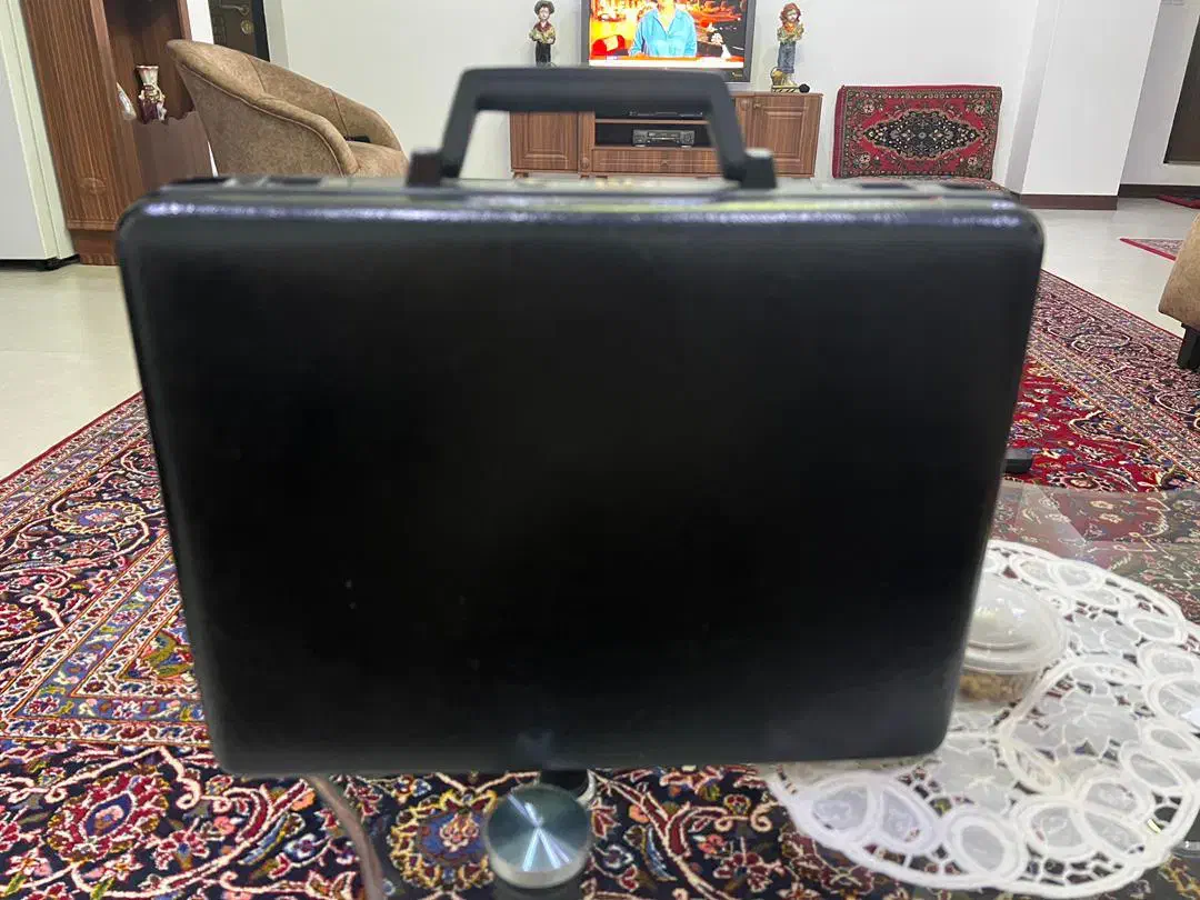 سامسونت|کیف، کفش، کمربند|قم, پردیسان|دیوار