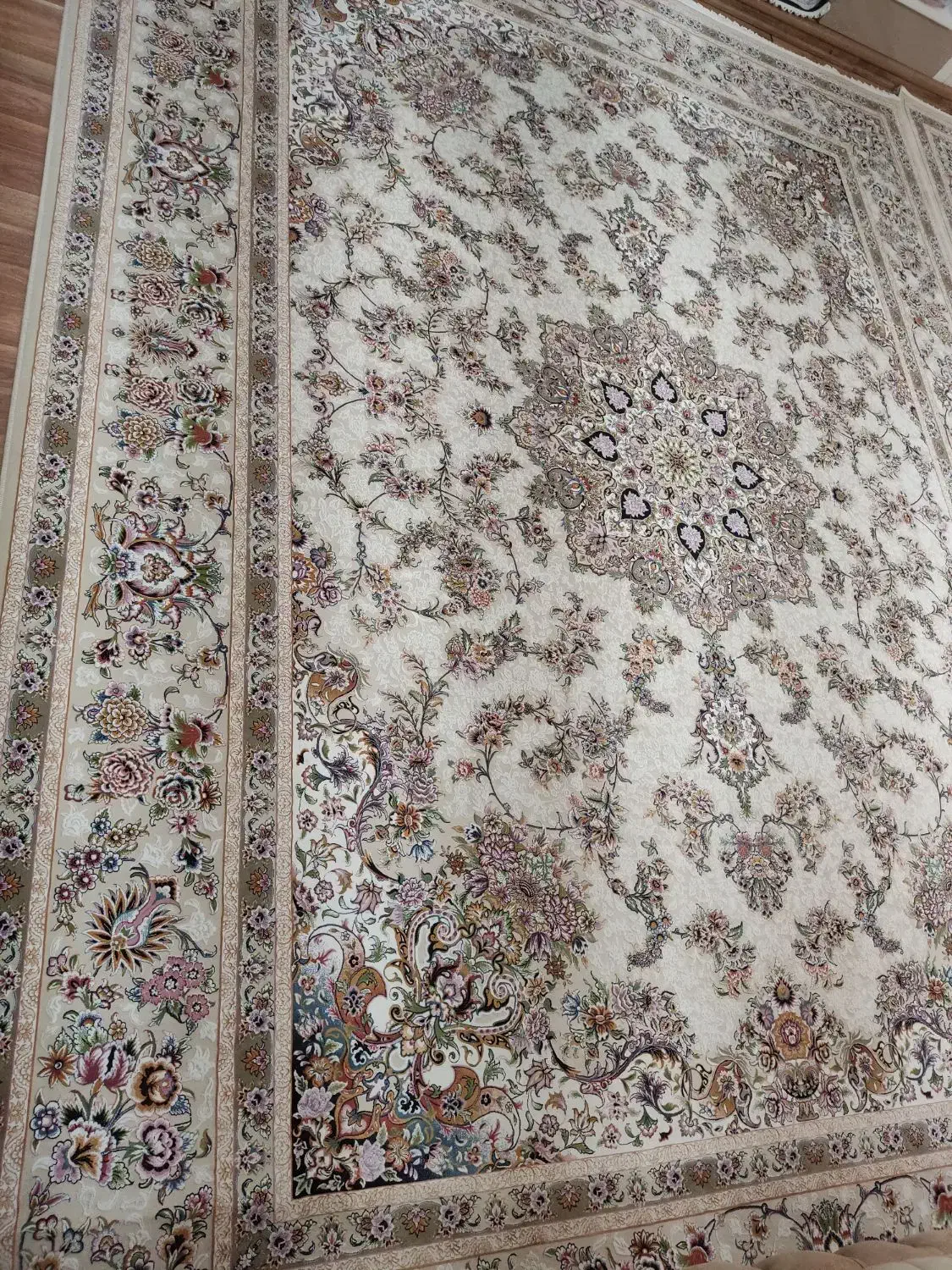 دو تخته فرش ماشینی 12متری برجسته نونو|فرش|تبریز, |دیوار