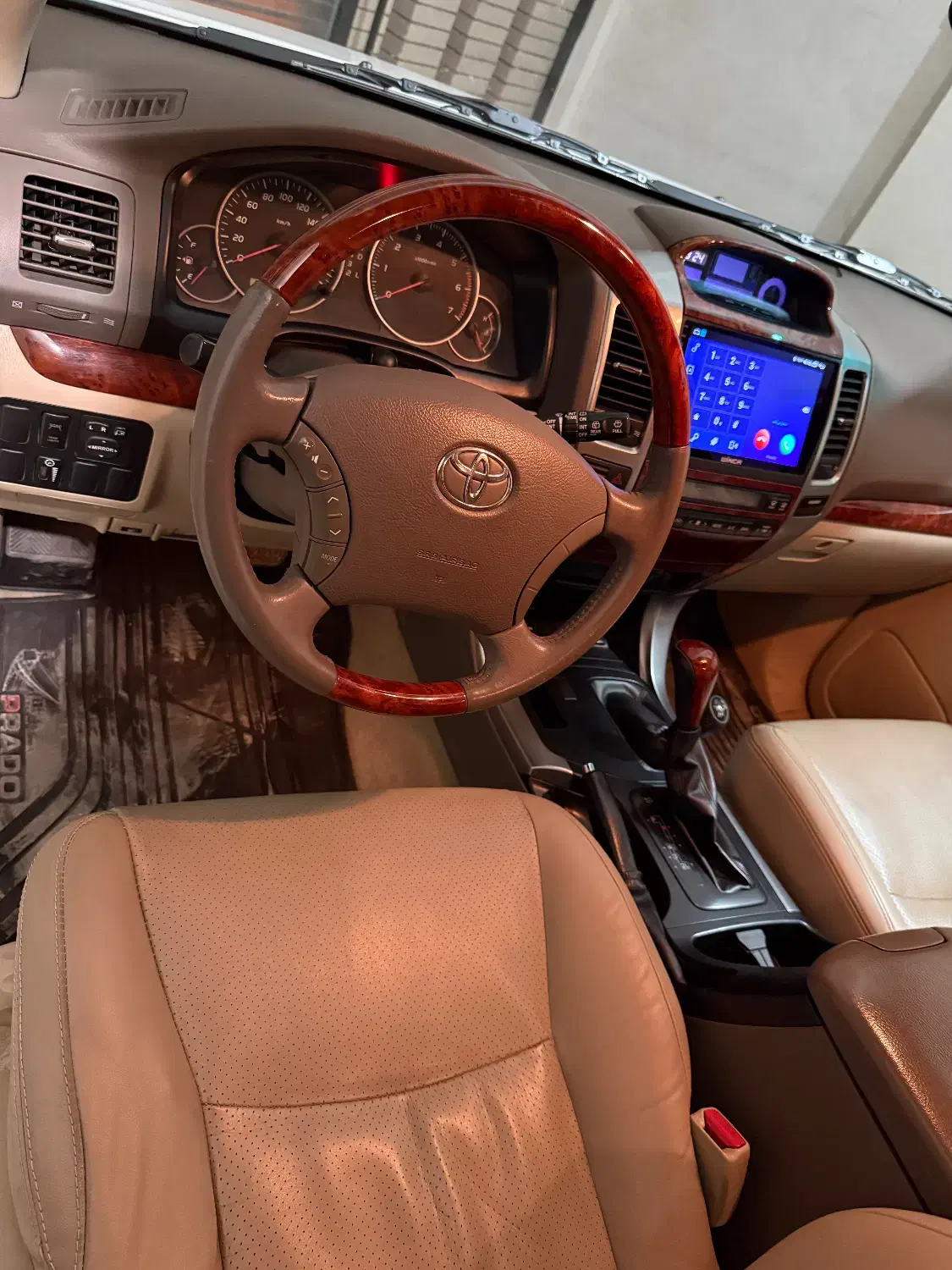 پرادو ۶ سیلندر درحد صفر ۲۰۰۹|خودرو سواری و وانت|تهران, کوی فراز|دیوار