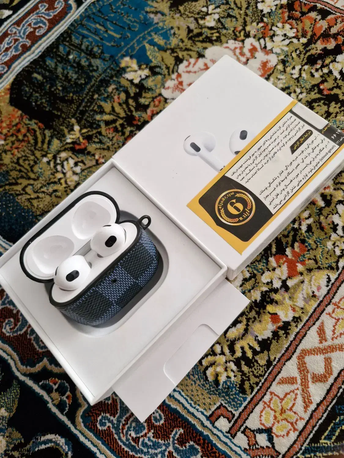 ایرپاد 3 با کارتن و گارد در حد نو|لوازم جانبی موبایل و تبلت|تهران, نارمک|دیوار