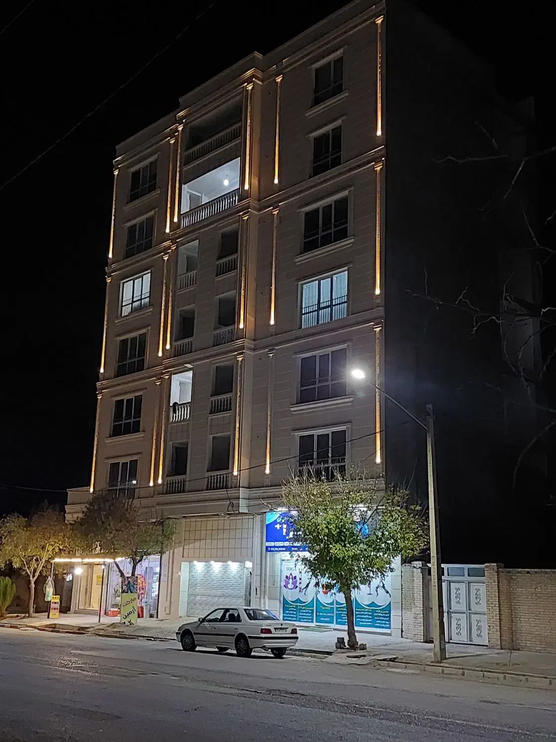 آپارتمان ۲۰۰ متری.فول.نبش جانبازان ۵|فروش آپارتمان|شیروان (خراسان), |دیوار