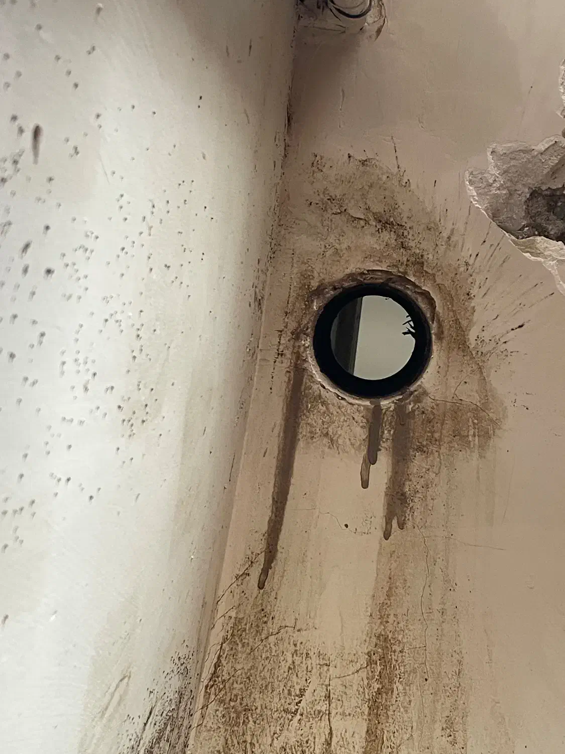 سوراخ کاری و کر گیری|خدمات پیشه و مهارت|قزوین, |دیوار