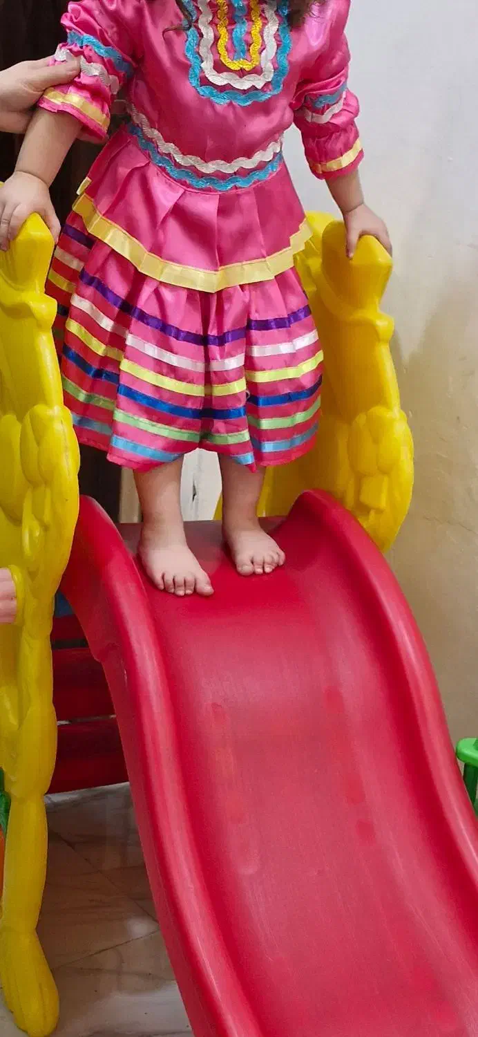 لباس و اسباب بازی های متنوع|اسباببازی بچه|رشت, پاستوریزه|دیوار