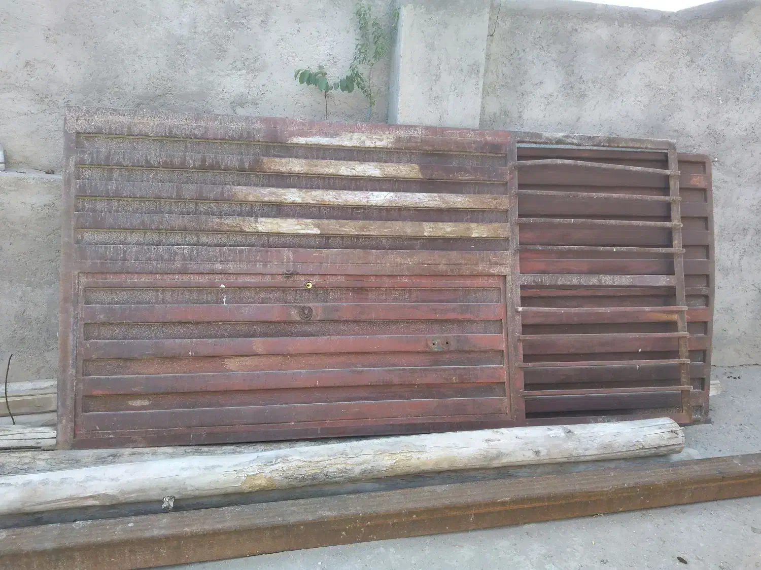 فروشی درب حیاط و پنجره آلمینیومی|مصالح و تجهیزات ساختمان|مراغه, |دیوار