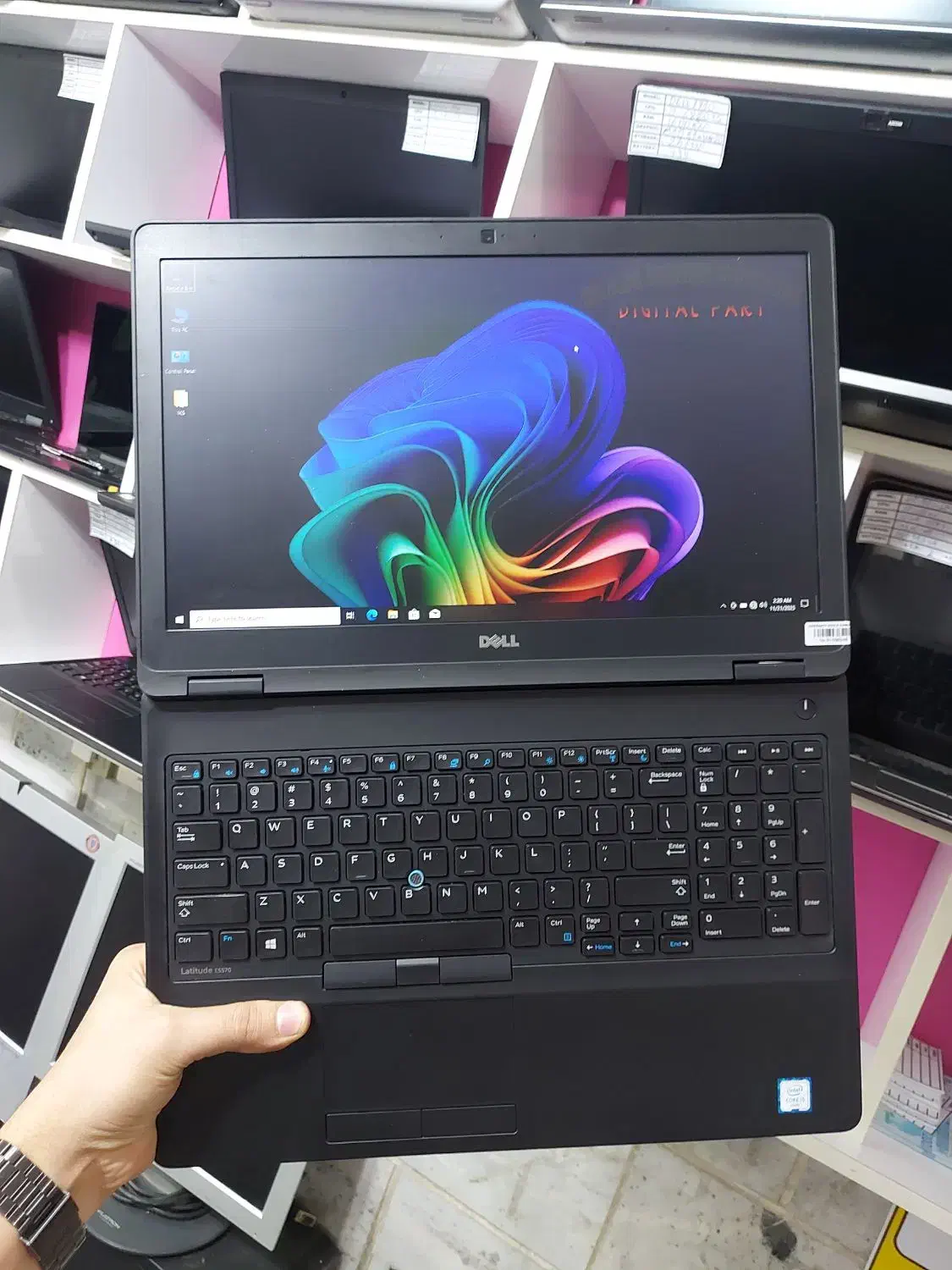 لپتاپ دل Dell 5570 i5 RAM16 SSD256 باکارتن و لوازم|رایانه همراه|کرج, گلشهر|دیوار