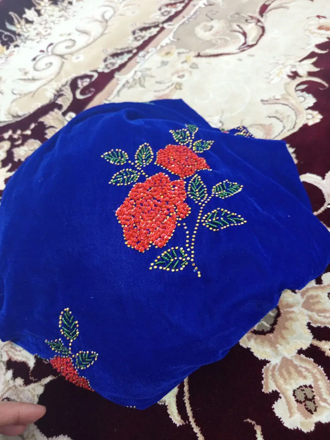 مخمل آبی کاربنی با چادر|لباس|یاسوج, |دیوار