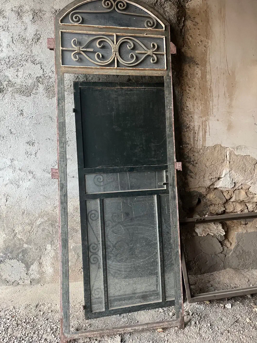 درب و پنجره آهنی|مصالح و تجهیزات ساختمان|بوشهر, |دیوار