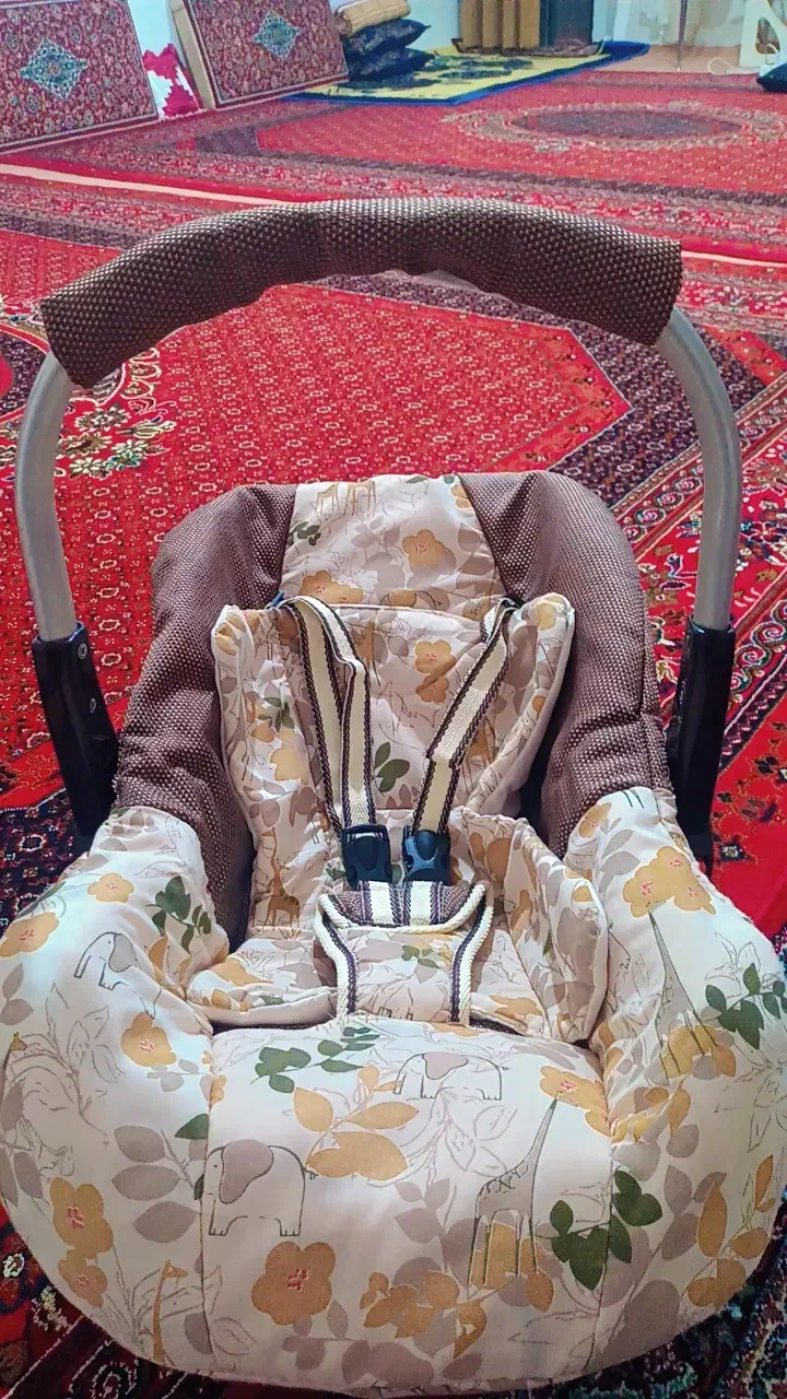 کریر|کالسکه و لوازم جانبی|اسلامآباد غرب, |دیوار