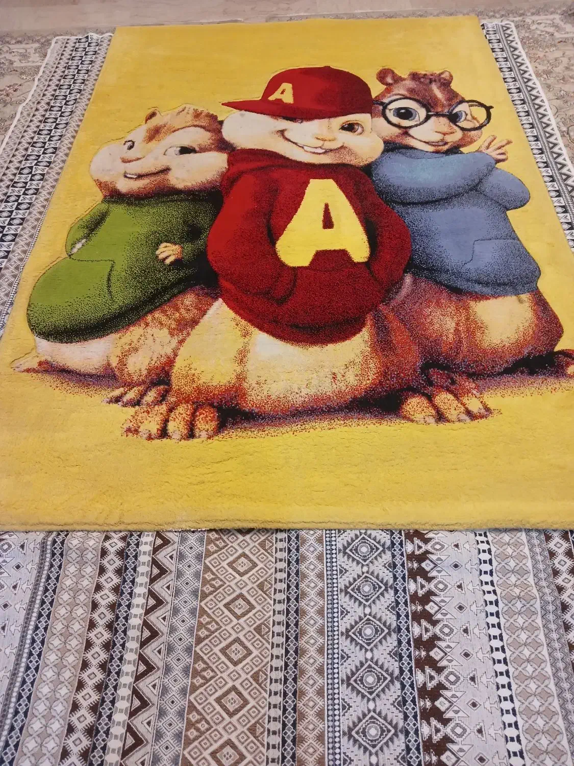 قالیچه 4متری رنگ طرح هم مشخصه فروشی|فرش|کرج, فاز ۴ مهرشهر|دیوار