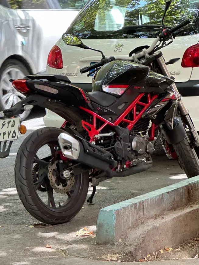 بنلی ۱۵۰نیوفیس کم کار وتمیز|موتورسیکلت|اصفهان, احمدآباد|دیوار