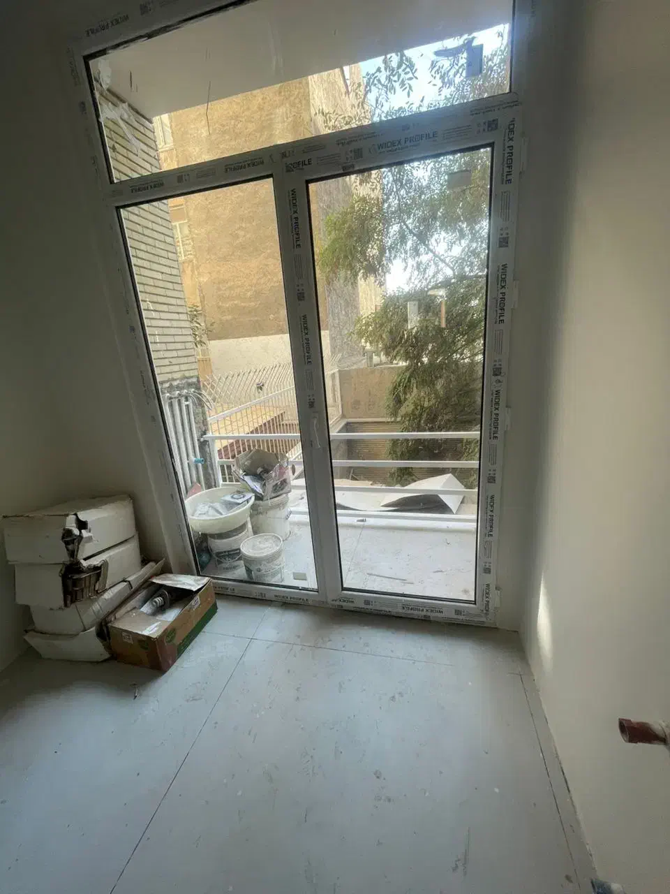 مستغلات با ۳۰۰ متر بنا بالای نیایش