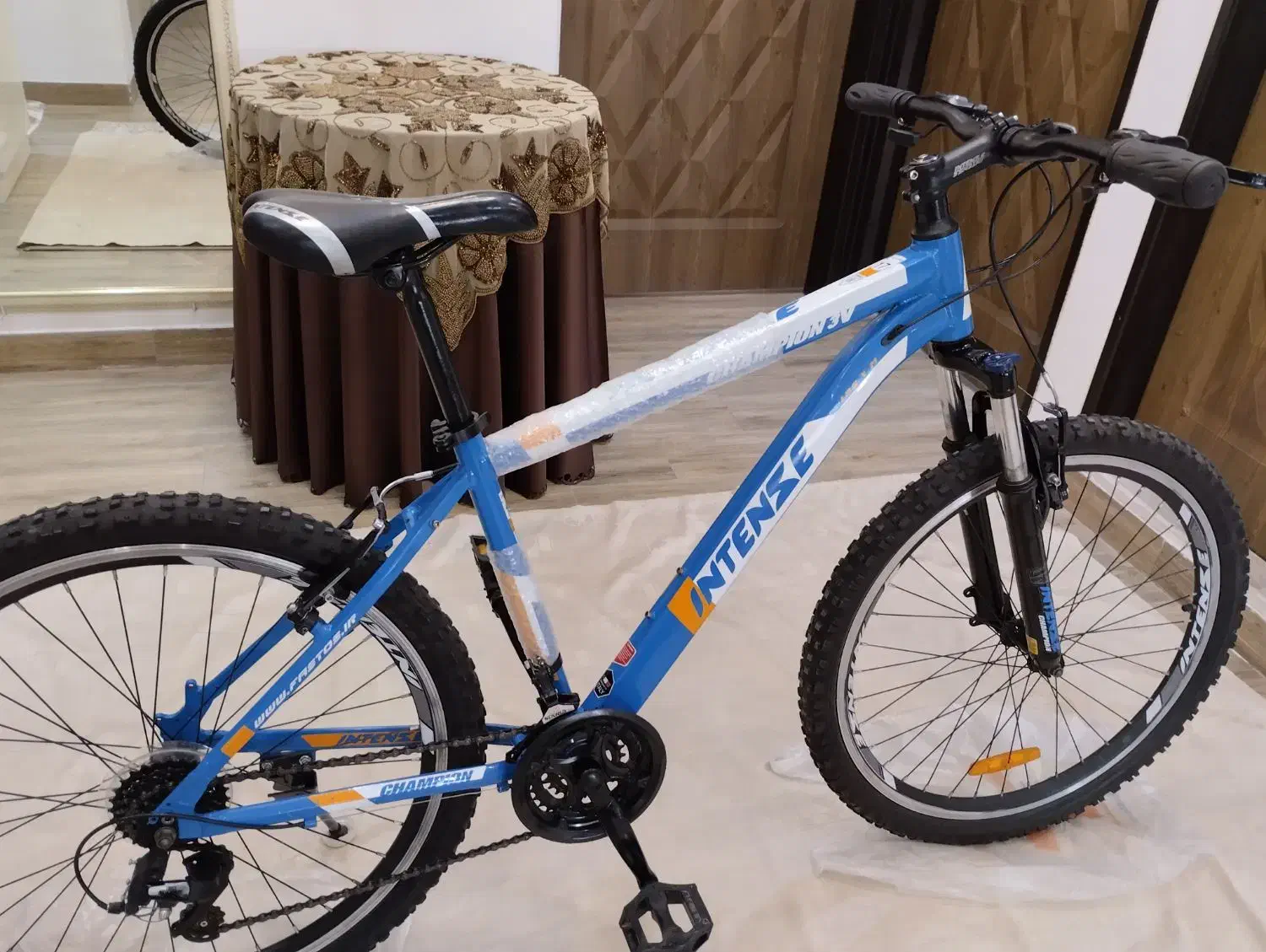 دوچرخه۲۶ تنه آلومینیومی کمک قفلشو اینتز۲۷|دوچرخه، اسکیت، اسکوتر|رشت, منظریه|دیوار