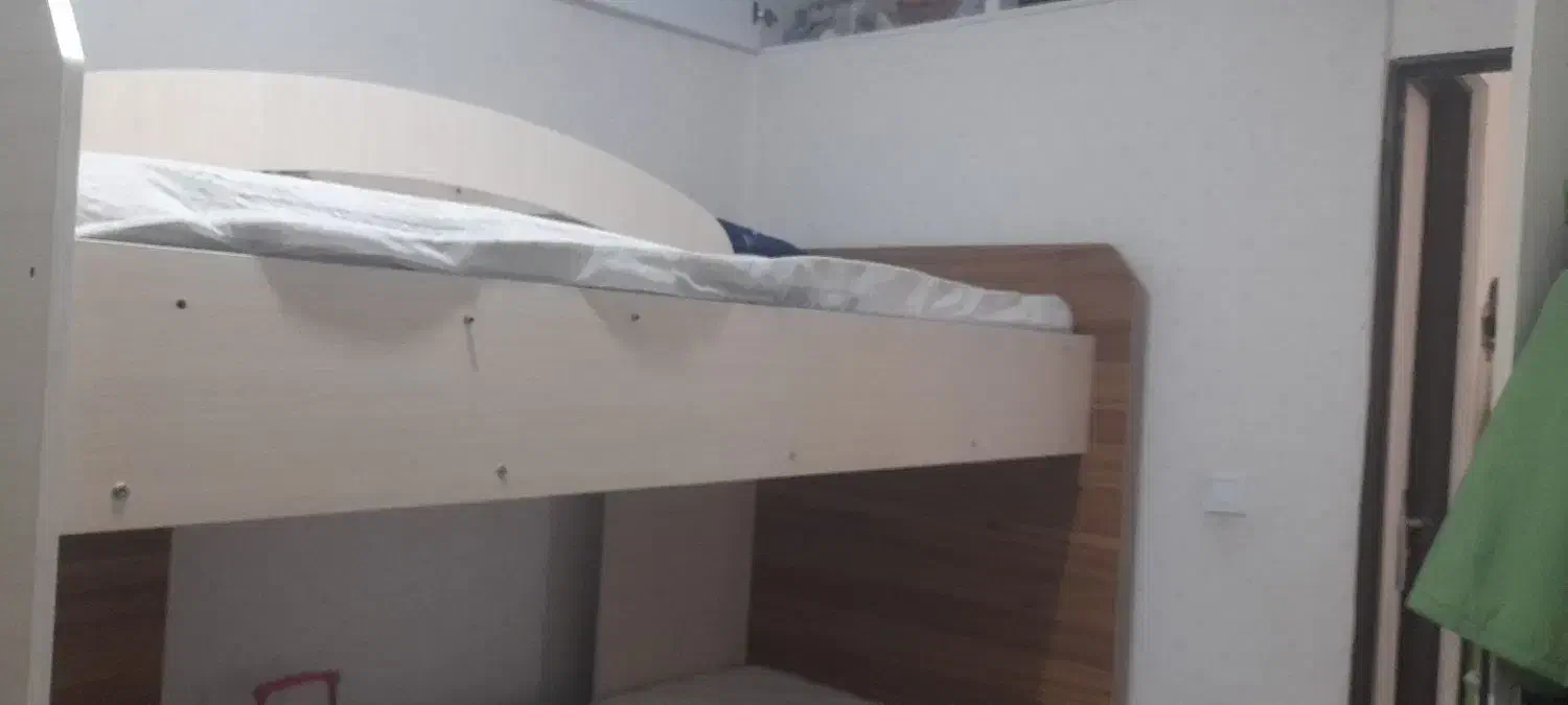 تخت دوطبقه همراه تشک ها|تخت و سرویس خواب|باغستان, |دیوار